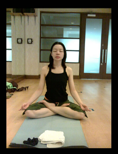 manos Meditacion y yoga como prevención de la fibromialgia